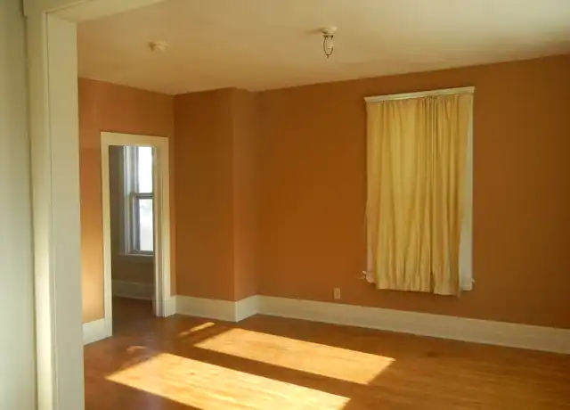 Property at 1609 N 17th St Unit 2, Superior, WI, 54880, 1 bed, 1 bath, [object Object]