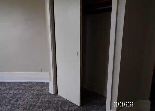 Property at 1609 N 17th St, Superior, WI, 54880, 1 bed, 1 bath, [object Object]