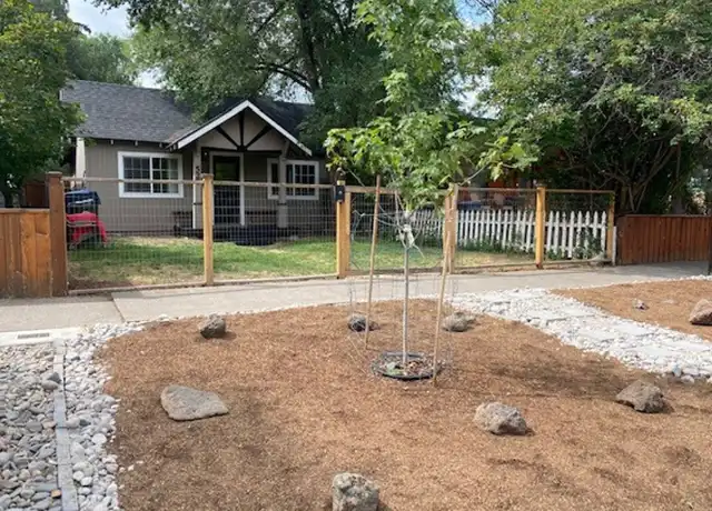 Property at 527 NW Ogden Ave, Bend, OR, 97703, 2 beds, 1 bath, [object Object]