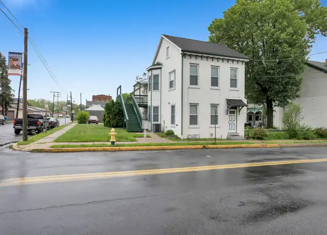 Property at 106 N Main St Unit 4, Topton, PA, 19562, 1 bed, 1 bath, [object Object]