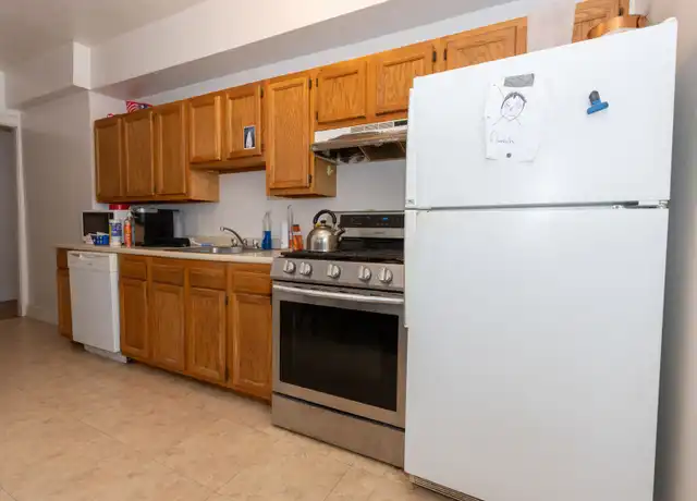 Property at 14a Ashford St, Boston, MA, 02114, 3 beds, 1 bath, [object Object]