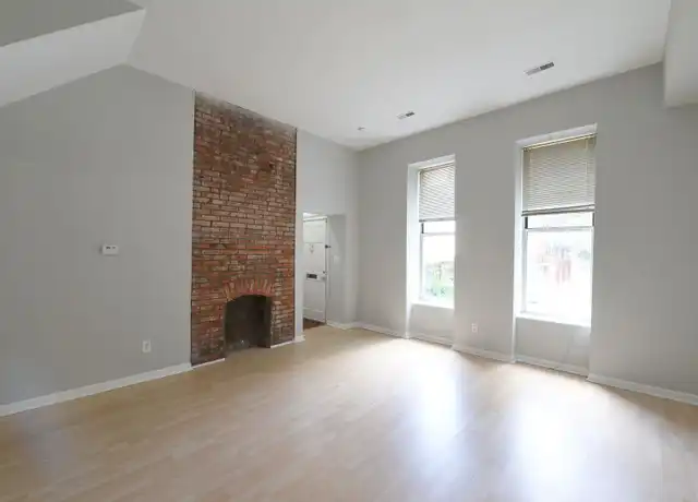 Property at 1932 Senate St, Saint Louis, MO, 63118, 2 beds, 1 bath, [object Object]