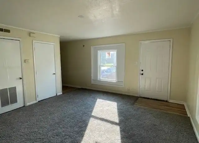 Property at 101 N Clay St Unit A, Hopkinsville, KY, 42240, 1 bed, 1 bath, [object Object]