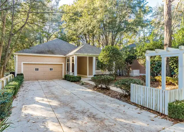 Property at 10166 SW 52nd Rd, Gainesville, FL, 32608, 3 beds, 2 baths, [object Object]