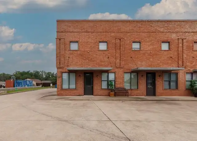 Property at 202 E Jefferson St Unit 100, Palmer, TX, 75152, 2 beds, 1 bath, [object Object]