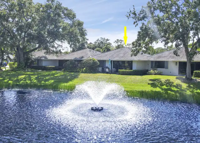Property at 909 Club Dr, Palm Beach Gardens, FL, 33418, 2 beds, 2 baths, [object Object]
