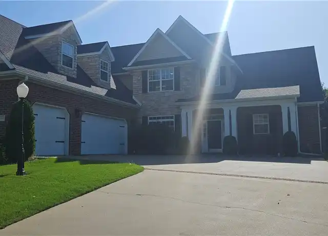 Property at 4754 Stonewall Xing, Fayetteville, AR, 72764, 5 beds, 3 baths, [object Object]