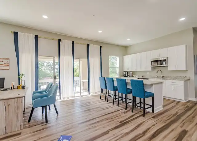 Property at Summit East Ridge - 3725 Fountain Ave, Chattanooga, TN, 37412, 1 bed, 1 bath, [object Object]