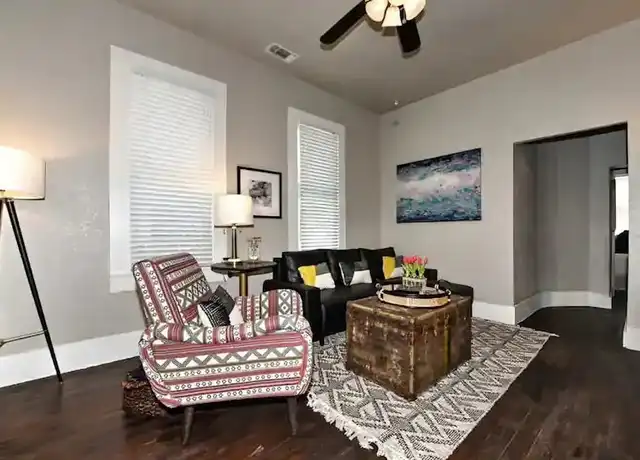 Property at 704 Essex St, San Antonio, TX, 78210, 3 beds, 2.5 baths, [object Object]