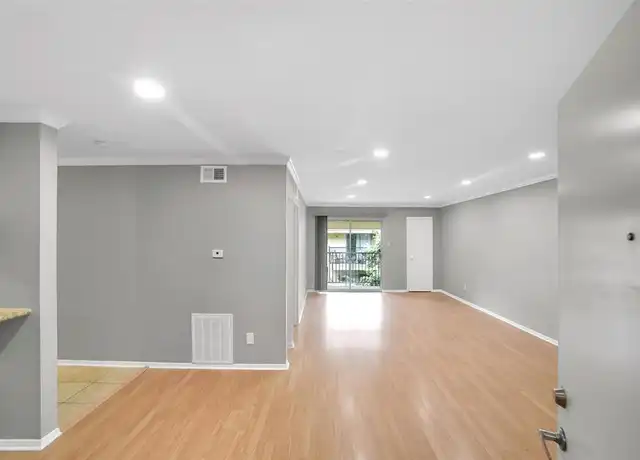Property at 3131 Cummins St #66, Houston, TX, 77027, 1 bed, 1 bath, [object Object]