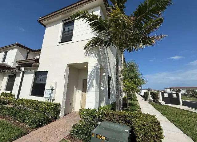 Property at 23373 SW 129th Path Unit 23373, Princeton, FL, 33032, 3 beds, 2.5 baths, [object Object]