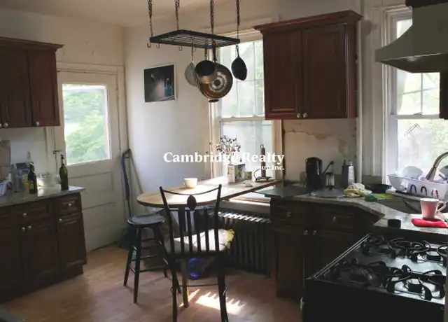 Property at 17 Putnam Ct Unit 17T, Cambridge, MA, 02139, 4 beds, 2 baths, [object Object]