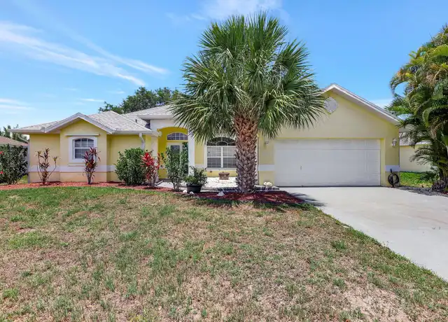 Property at 1843 SW Dalmatian Ave, Port Saint Lucie, FL, 34953, 4 beds, 2.5 baths, [object Object]