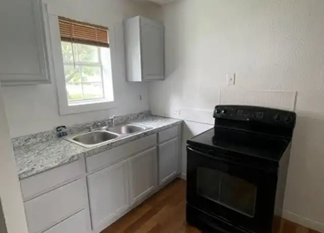 Property at 603 Avenue C, Waco, TX, 76705, 2 beds, 1 bath, [object Object]
