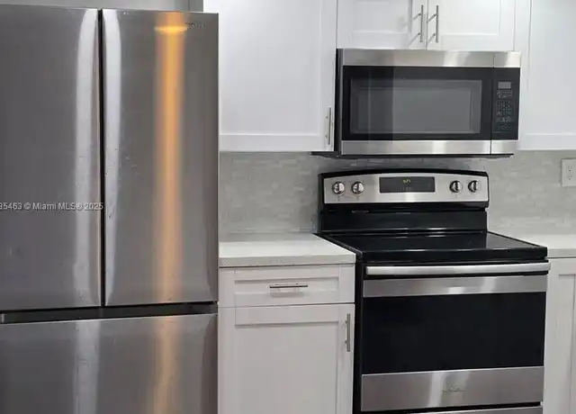 Property at 3711 Van Buren St #2, Hollywood, FL, 33021, 1 bed, 1 bath, [object Object]