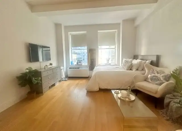 Property at 67 Wall St Unit 13C, New York, NY, 10005, 0 beds, 1 bath, [object Object]
