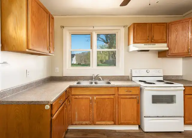 Property at 1907 Hudson St #2, Charleston, WV, 25302, 1 bed, 1 bath, [object Object]