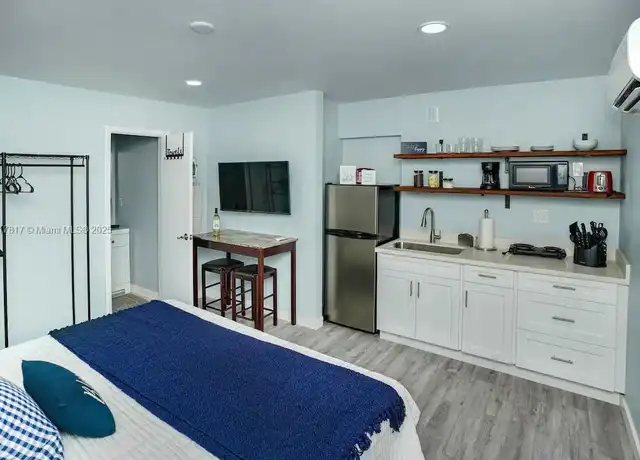 Property at 1647 NW 29th Ave Unit 4, Miami, FL, 33125, 1 bed, 1 bath, [object Object]