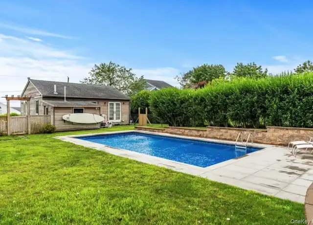 Property at 27 Landing Ln, Southampton, NY, 11968, 1 bed, 1 bath, [object Object]