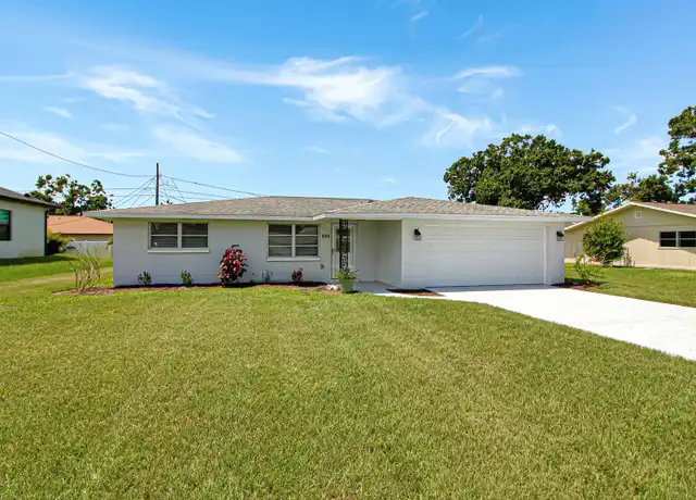 Property at 800 Darwin Rd, Venice, FL, 34293, 3 beds, 2 baths, [object Object]