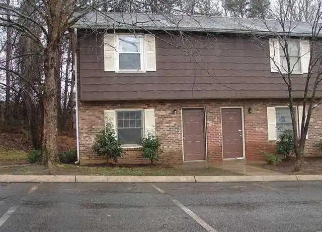 Property at 224 Royal Forest Ct, Winston Salem, NC, 27104, 2 beds, 1.5 baths, [object Object]