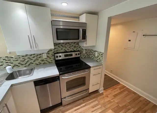 Property at 2027 Oakview Rd SE, Atlanta, GA, 30317, 1 bed, 1 bath, [object Object]