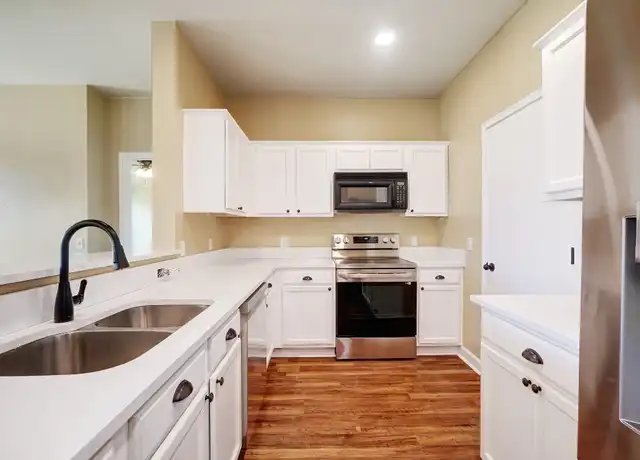 Property at 136 Holmstrom St, Hutto, TX, 78634, 4 beds, 2 baths, [object Object]