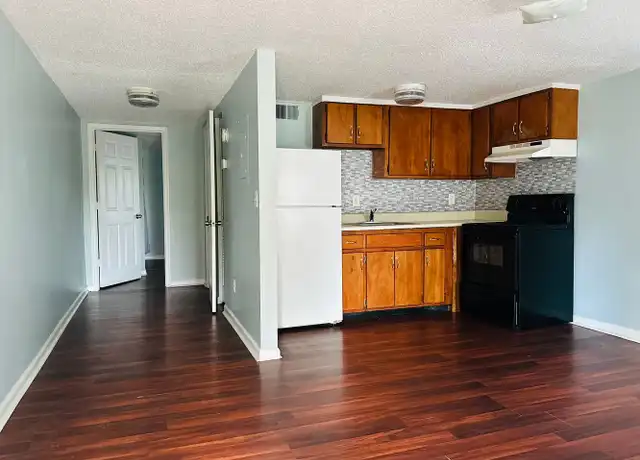 Property at 2618 Carr St Unit 8, Chattanooga, TN, 37408, 1 bed, 1 bath, [object Object]