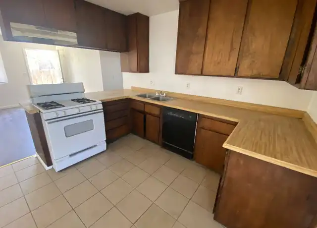 Property at 1023 W 7th St, Hanford, CA, 93230, 2 beds, 1 bath, [object Object]