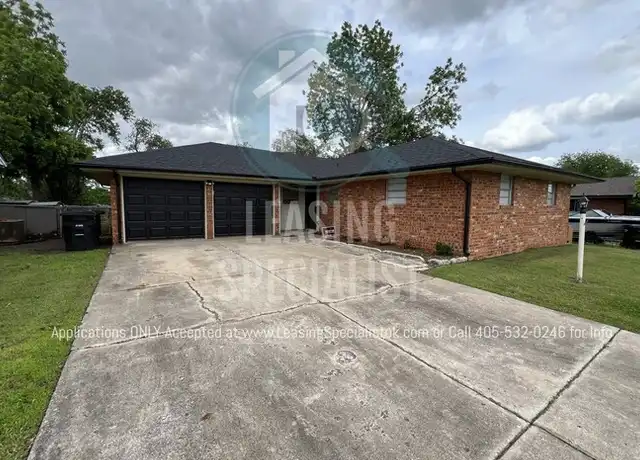 Property at 109 Olympic Dr, Moore, OK, 73160, 3 beds, 2 baths, [object Object]