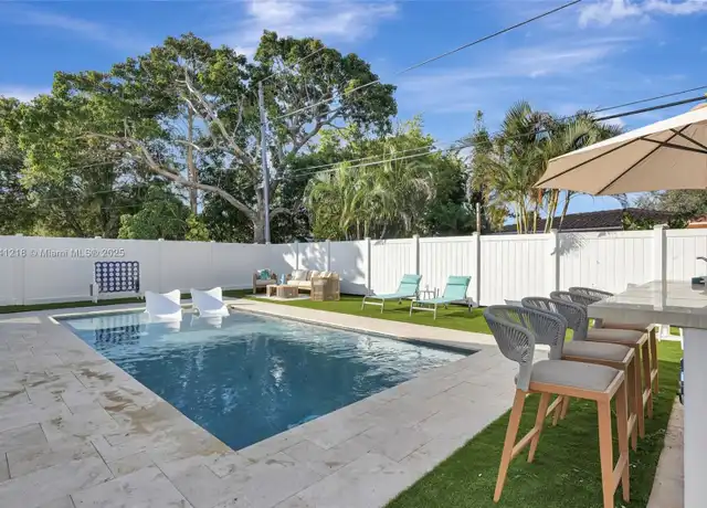 Property at 1319 SW 30th St Unit A, Fort Lauderdale, FL, 33315, 2 beds, 1 bath, [object Object]