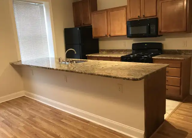 Property at 912 Portland St Unit 3, Pittsburgh, PA, 15206, 2 beds, 1 bath, [object Object]