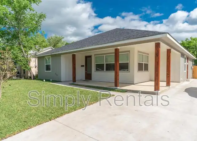 Property at 1711 Sycamore St, Commerce, TX, 75428, 1 bed, 1 bath, [object Object]