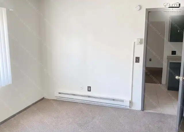 Property at 15411 W Chicago, Detroit, MI, 48228, 1 bed, 1 bath, [object Object]