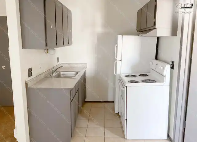 Property at 15411 W Chicago, Detroit, MI, 48228, 1 bed, 1 bath, [object Object]