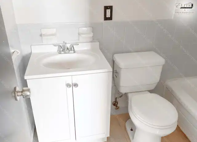 Property at 15411 W Chicago, Detroit, MI, 48228, 1 bed, 1 bath, [object Object]