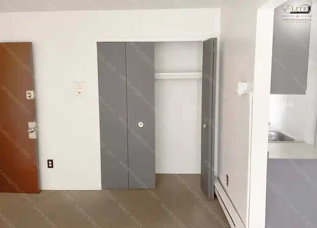 Property at 15411 W Chicago, Detroit, MI, 48228, 1 bed, 1 bath, [object Object]