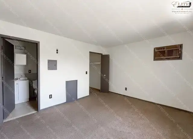 Property at 15411 W Chicago, Detroit, MI, 48228, 1 bed, 1 bath, [object Object]