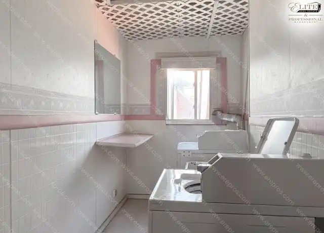 Property at 15411 W Chicago, Detroit, MI, 48228, 1 bed, 1 bath, [object Object]