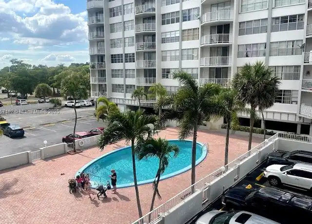 Property at 16710 NE 9th Ave #303, Miami, FL, 33162, 1 bed, 1 bath, [object Object]