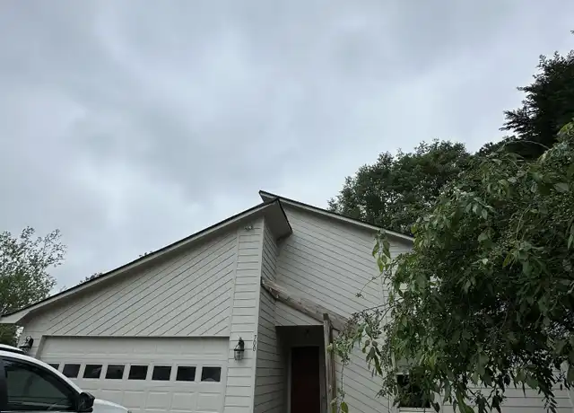 Property at 700 Babbling Creek Pl, Alpharetta, GA, 30022, 3 beds, 2 baths, [object Object]