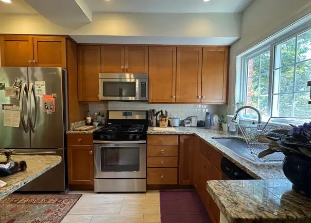 Property at 3450 Gunston Rd, Alexandria, VA, 22302, 2 beds, 1 bath, [object Object]