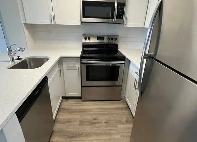 Property at 714 Executive Center Dr #13, West Palm Beach, FL, 33401, 1 bed, 1 bath, [object Object]