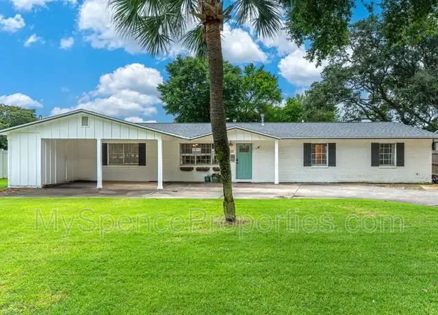 Property at 235 Sotir St NW, Fort Walton Beach, FL, 32548, 5 beds, 3 baths, [object Object]