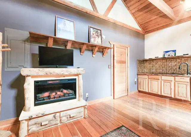 Property at 309 V St, Port Townsend, WA, 98368, 1 bed, 1 bath, [object Object]