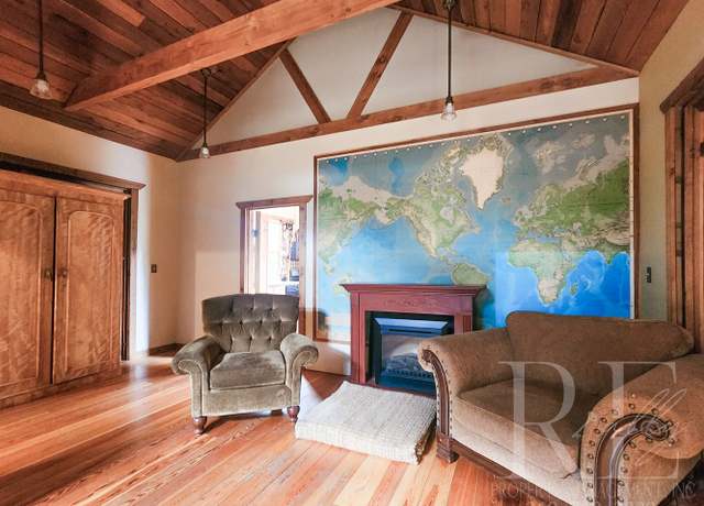 Photo of 309 V St, Port Townsend, WA 98368