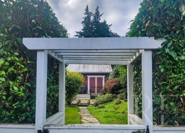 Photo of 309 V St, Port Townsend, WA 98368