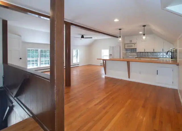 Property at 163 Central Ave Unit 9, Dover, NH, 03820, 2 beds, 1 bath, [object Object]