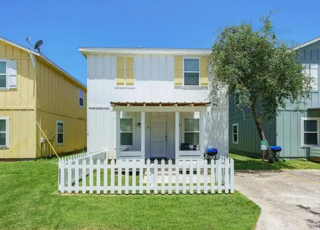 Property at 4212 Texas 35 Business Unit 6, Rockport, TX, 78382, 3 beds, 2 baths, [object Object]