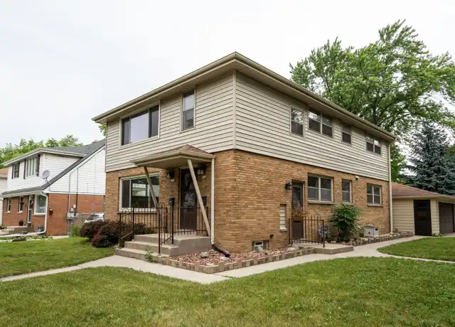 Property at 422 Gascoigne Dr, Waukesha, WI, 53188, 3 beds, 1 bath, [object Object]